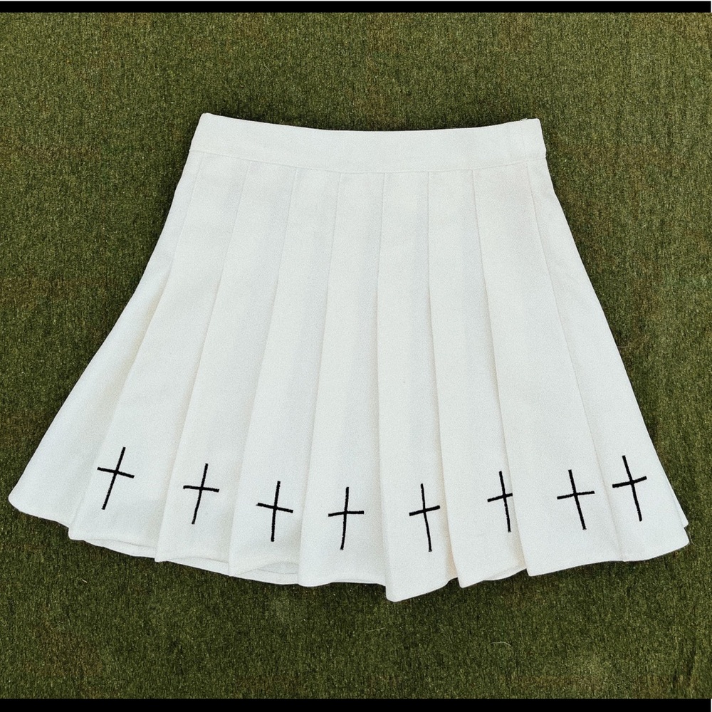 white cross xmm brand mini skirt $20